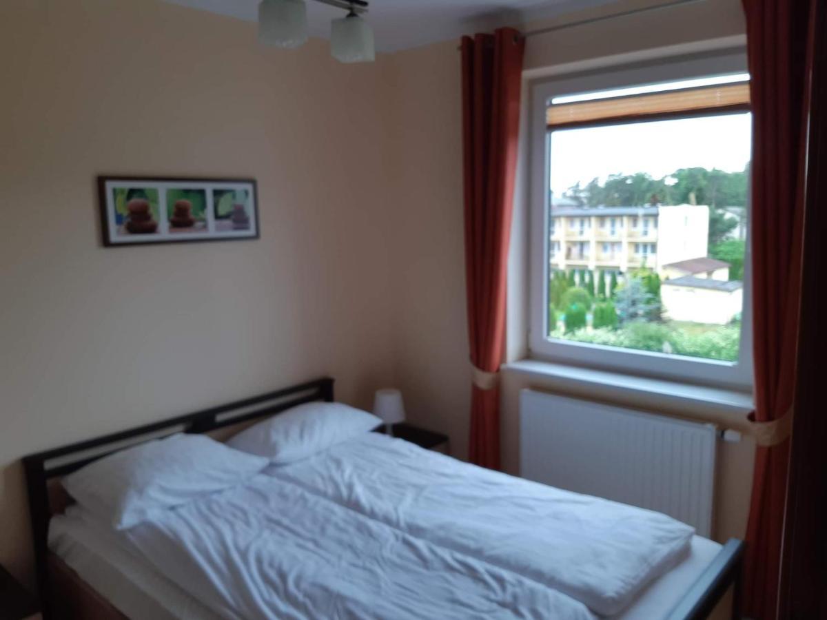 Apartament W Bursztynowych Komnatach Darlowo Exterior foto